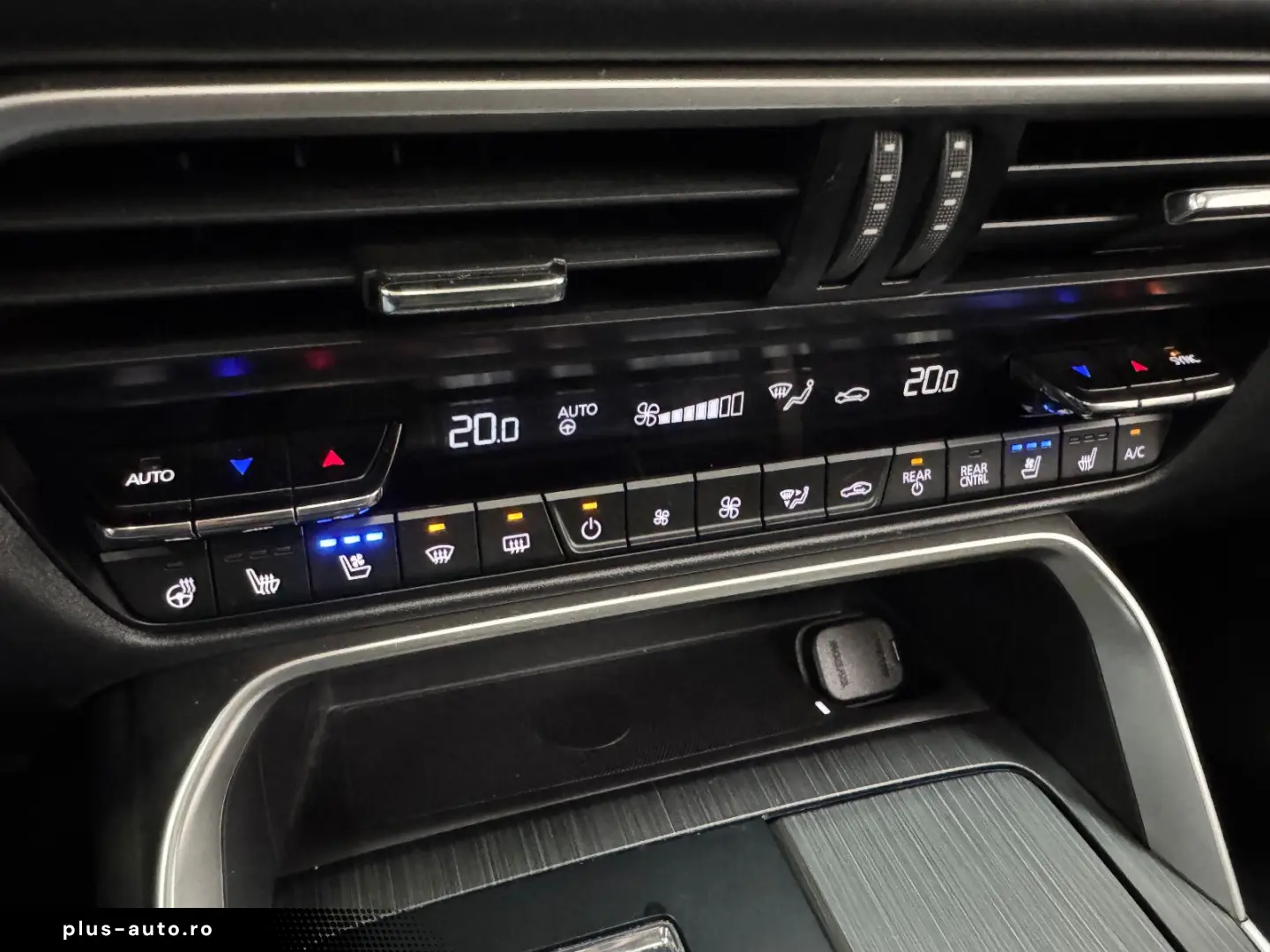 MAZDA CX-80 Homura Plus PHEV AWD CAHO 6-Sitzer PANO