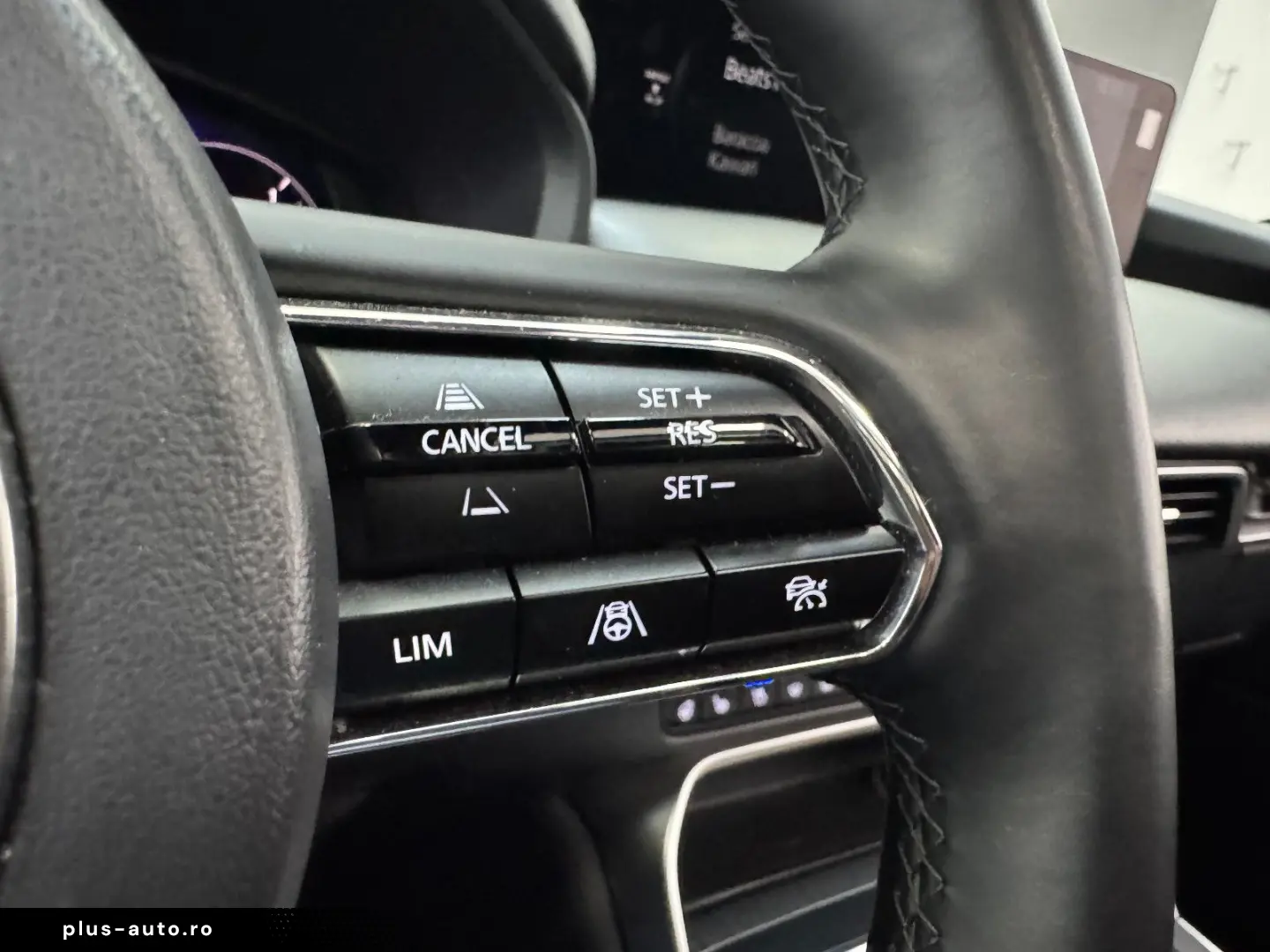 MAZDA CX-80 Homura Plus PHEV AWD CAHO 6-Sitzer PANO