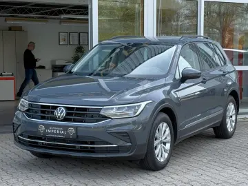 VW Tiguan 2.0 TDI Aut. Life NAVI LED