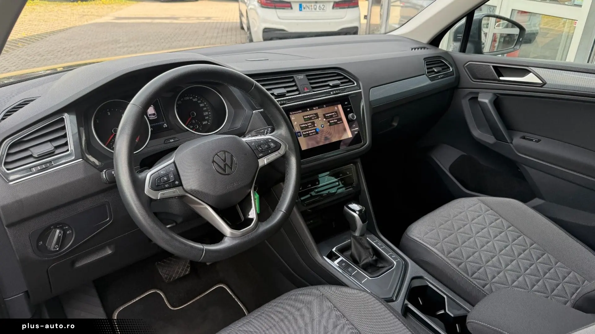 VW Tiguan 2.0 TDI Aut. Life NAVI LED