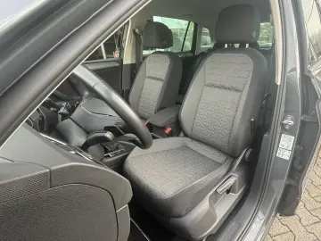 VW Tiguan 2.0 TDI Aut. Life NAVI LED