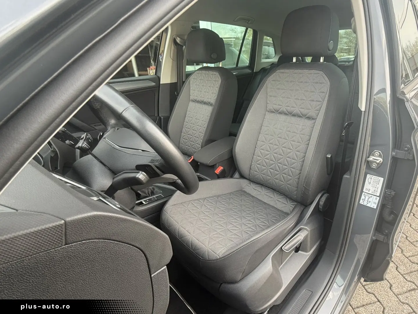 VW Tiguan 2.0 TDI Aut. Life NAVI LED