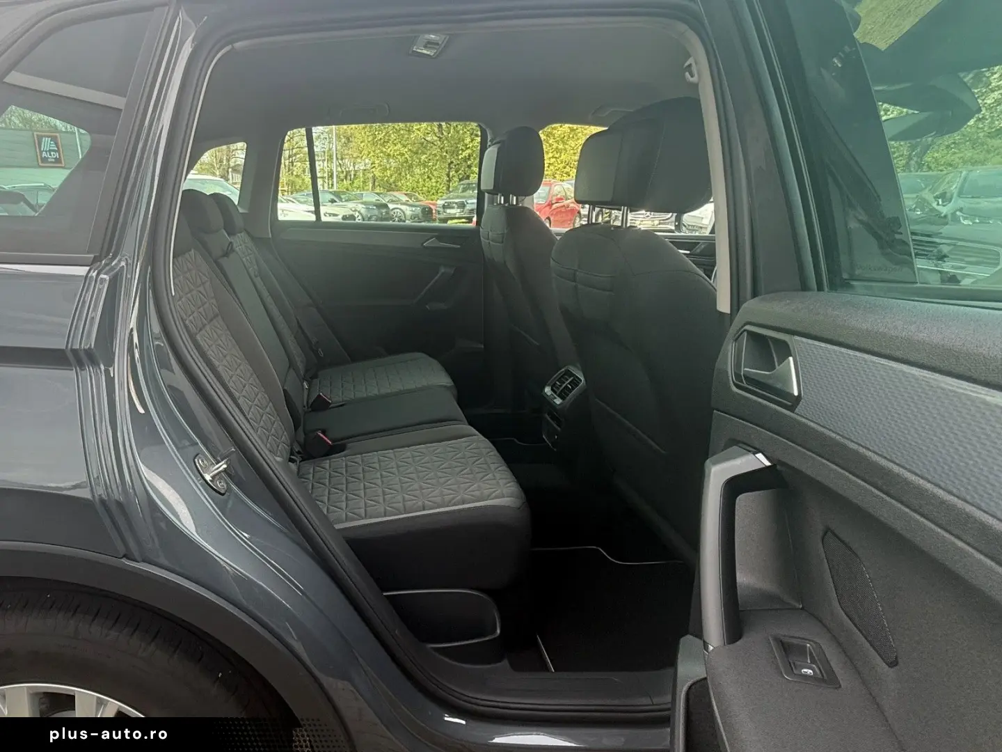 VW Tiguan 2.0 TDI Aut. Life NAVI LED