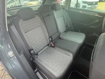 VW Tiguan 2.0 TDI Aut. Life NAVI LED