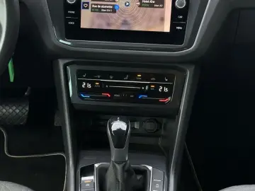 VW Tiguan 2.0 TDI Aut. Life NAVI LED