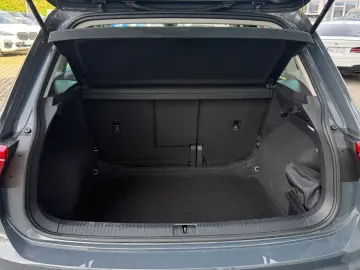 VW Tiguan 2.0 TDI Aut. Life NAVI LED