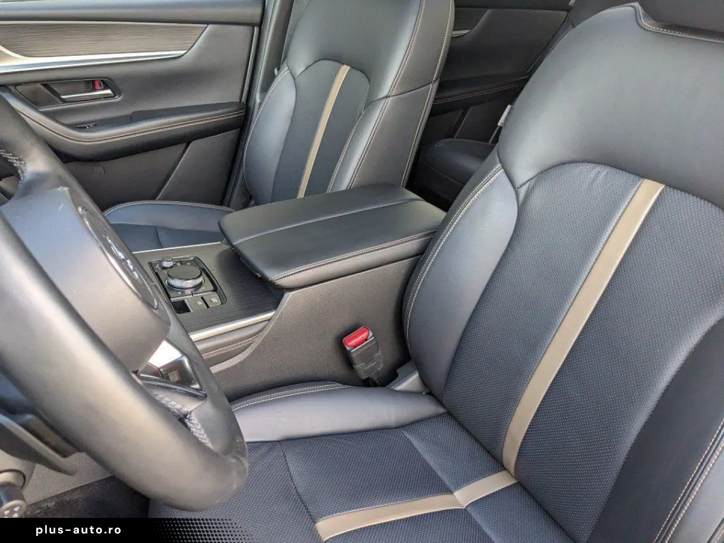 MAZDA CX-80 2.5l PHEV AWD Homura Plus 6-Sitzer Panodac