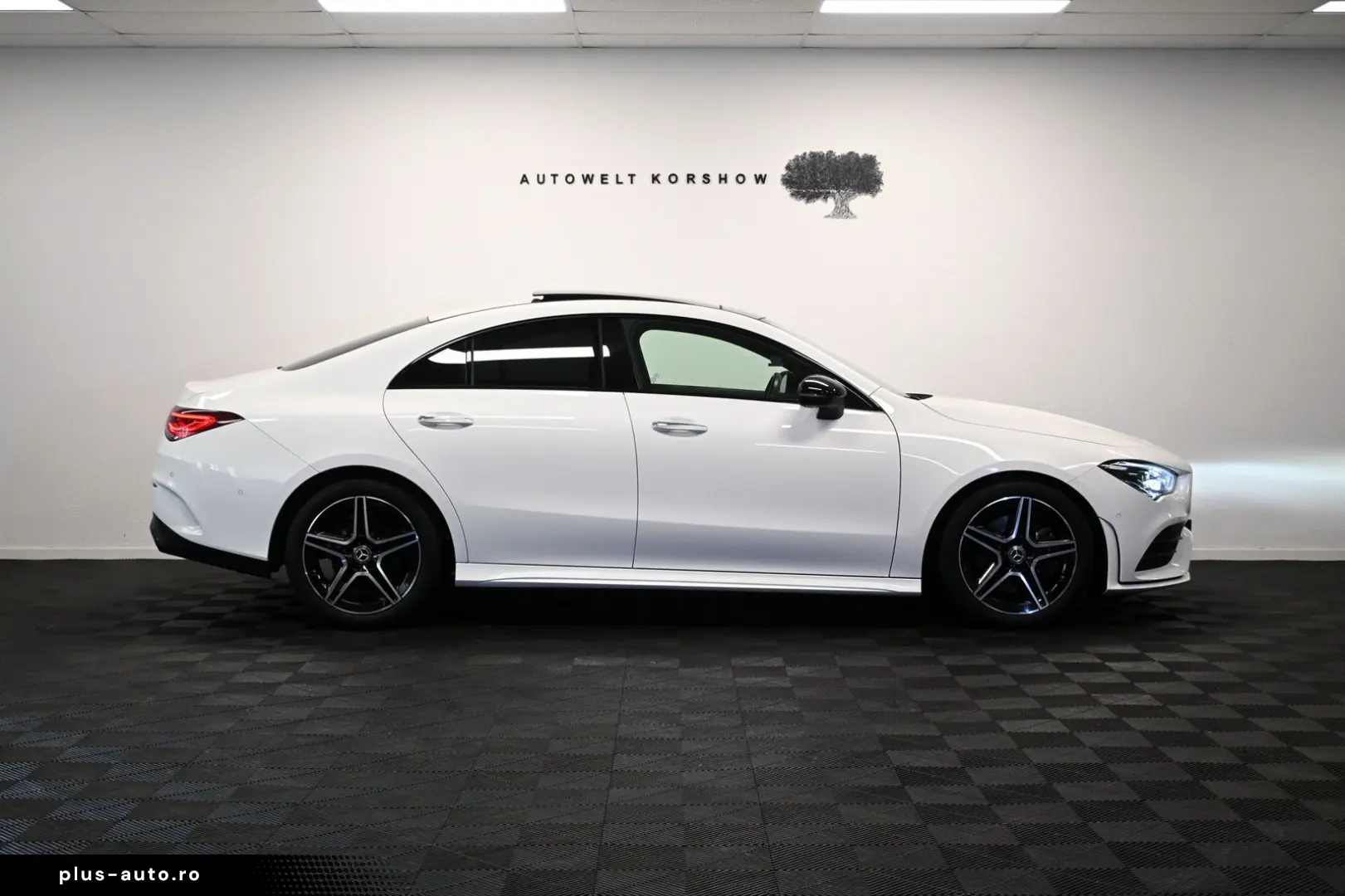 MERCEDES-BENZ CLA 200 AMG LINE PANO KAMERA BURM M-BEAM