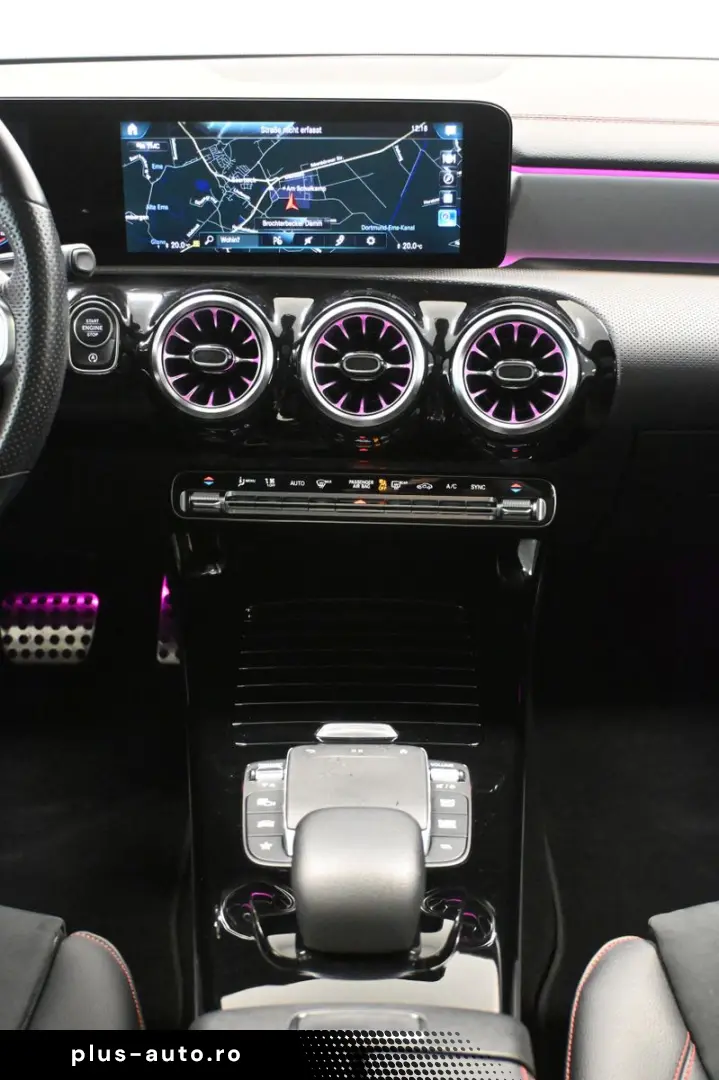 MERCEDES-BENZ CLA 200 AMG LINE PANO KAMERA BURM M-BEAM