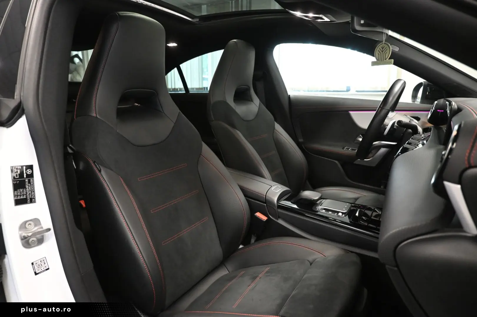 MERCEDES-BENZ CLA 200 AMG LINE PANO KAMERA BURM M-BEAM