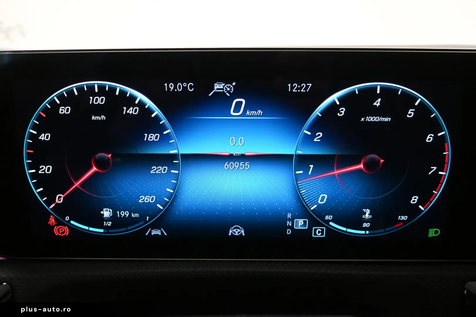 MERCEDES-BENZ CLA 200 AMG LINE PANO KAMERA BURM M-BEAM
