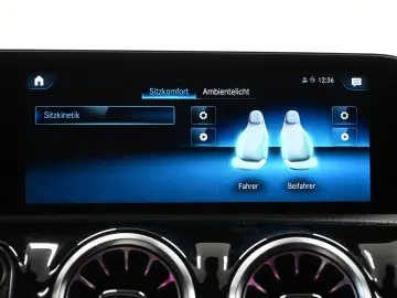 MERCEDES-BENZ CLA 200 AMG LINE PANO KAMERA BURM M-BEAM