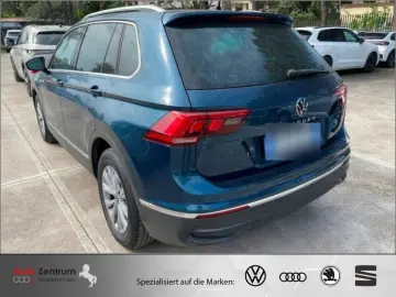 VW Tiguan 2.0TDI DSG CarPlay LED lumini ambientale