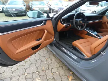 Porsche 911   992 Cabriolet  Lift  Matrix
