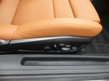 Porsche 911   992 Cabriolet  Lift  Matrix
