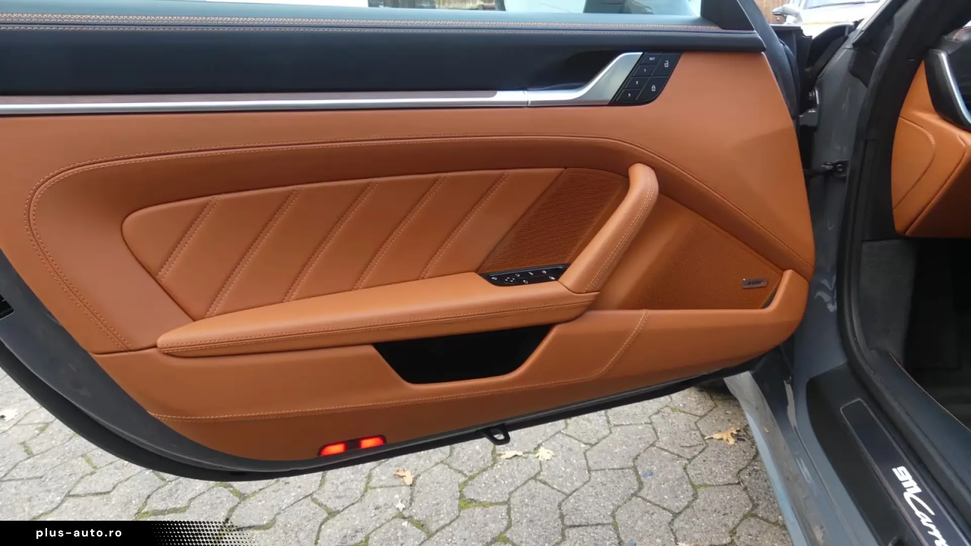 Porsche 911   992 Cabriolet  Lift  Matrix