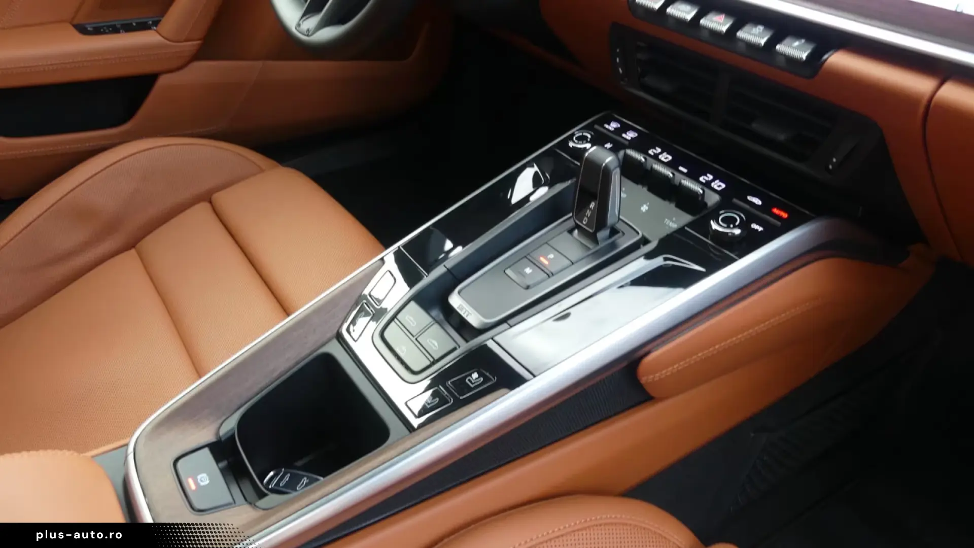Porsche 911   992 Cabriolet  Lift  Matrix