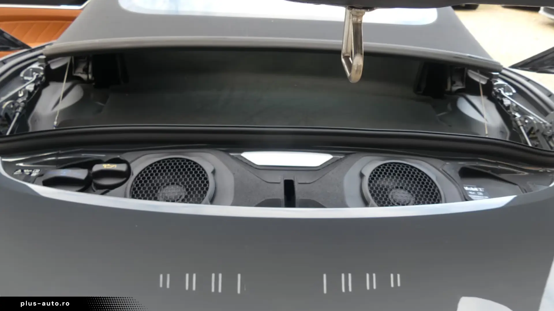 Porsche 911   992 Cabriolet  Lift  Matrix