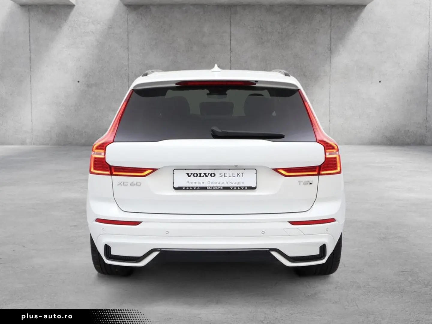VOLVO XC60 T8 Plus Dark Plug In Hyb HUD PANO ACC 360