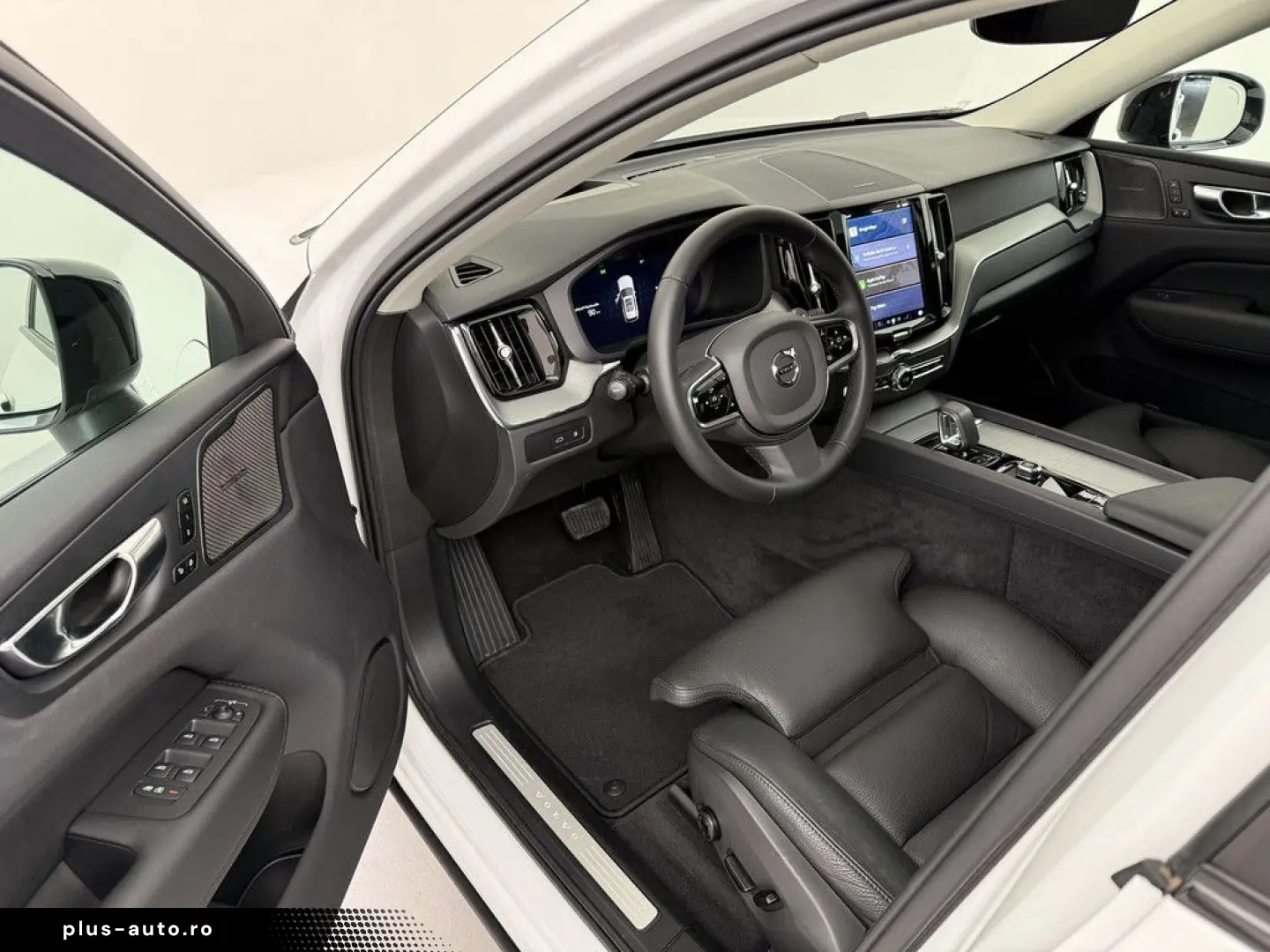 VOLVO XC60 T8 Plus Dark Plug In Hyb HUD PANO ACC 360