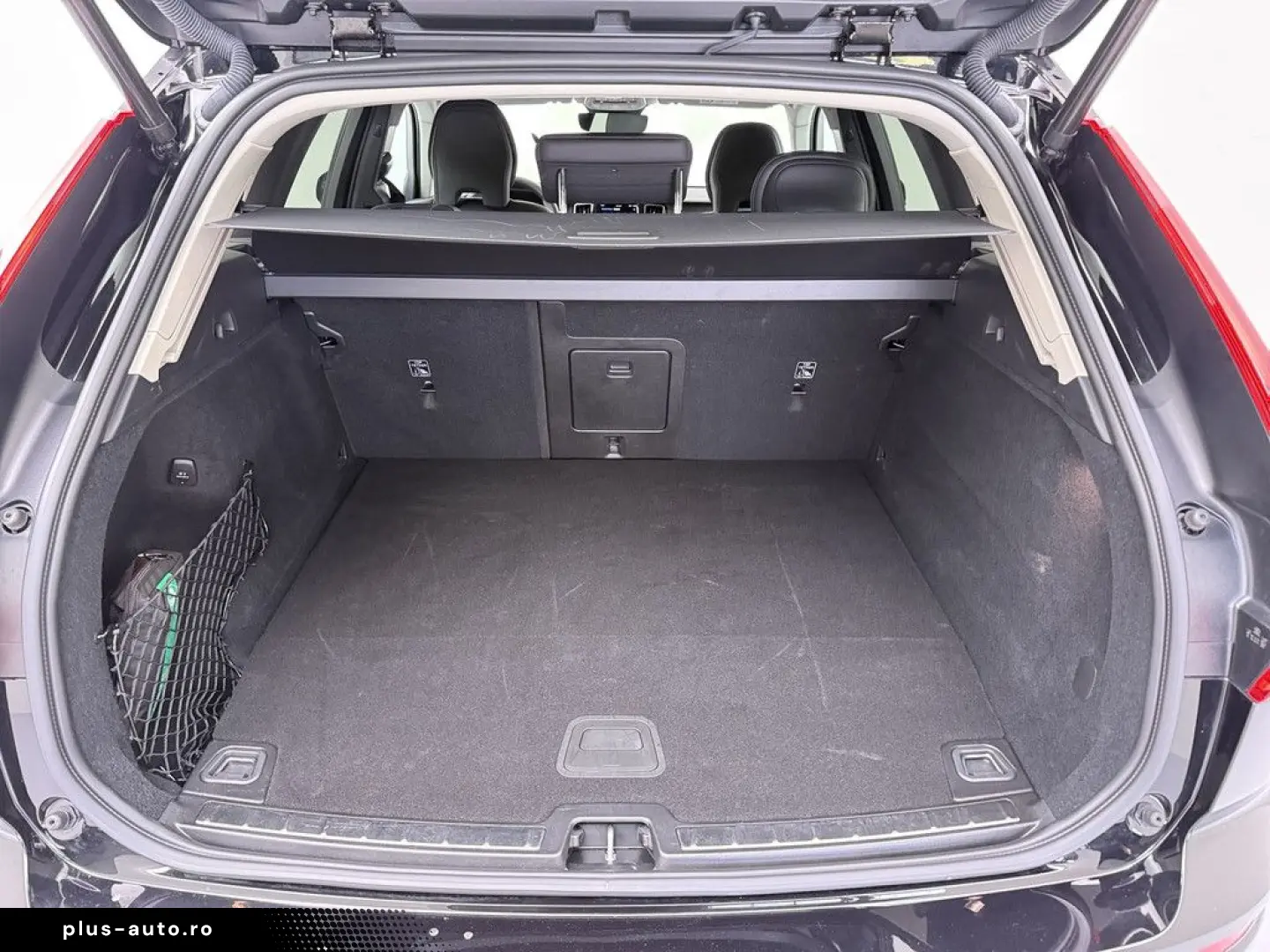 VOLVO XC60 T6 Plus Bright Recharge Plug-In Hybrid AWD