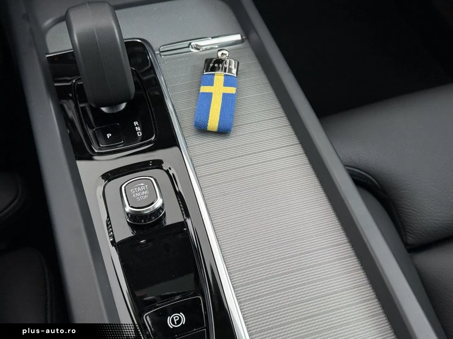 VOLVO XC60 T6 Plus Bright Recharge Plug-In Hybrid AWD