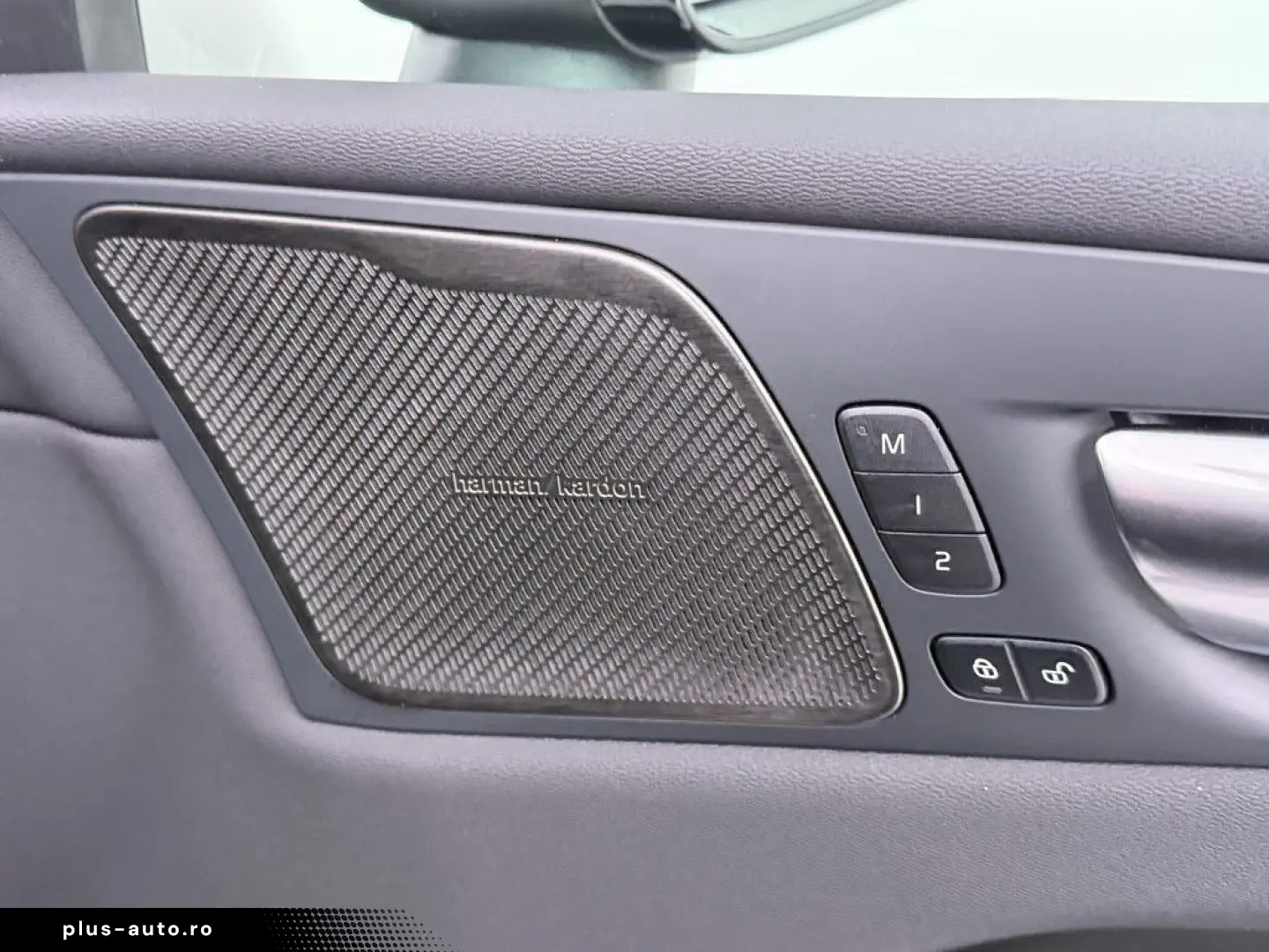 VOLVO XC60 T6 Plus Bright Recharge Plug-In Hybrid AWD
