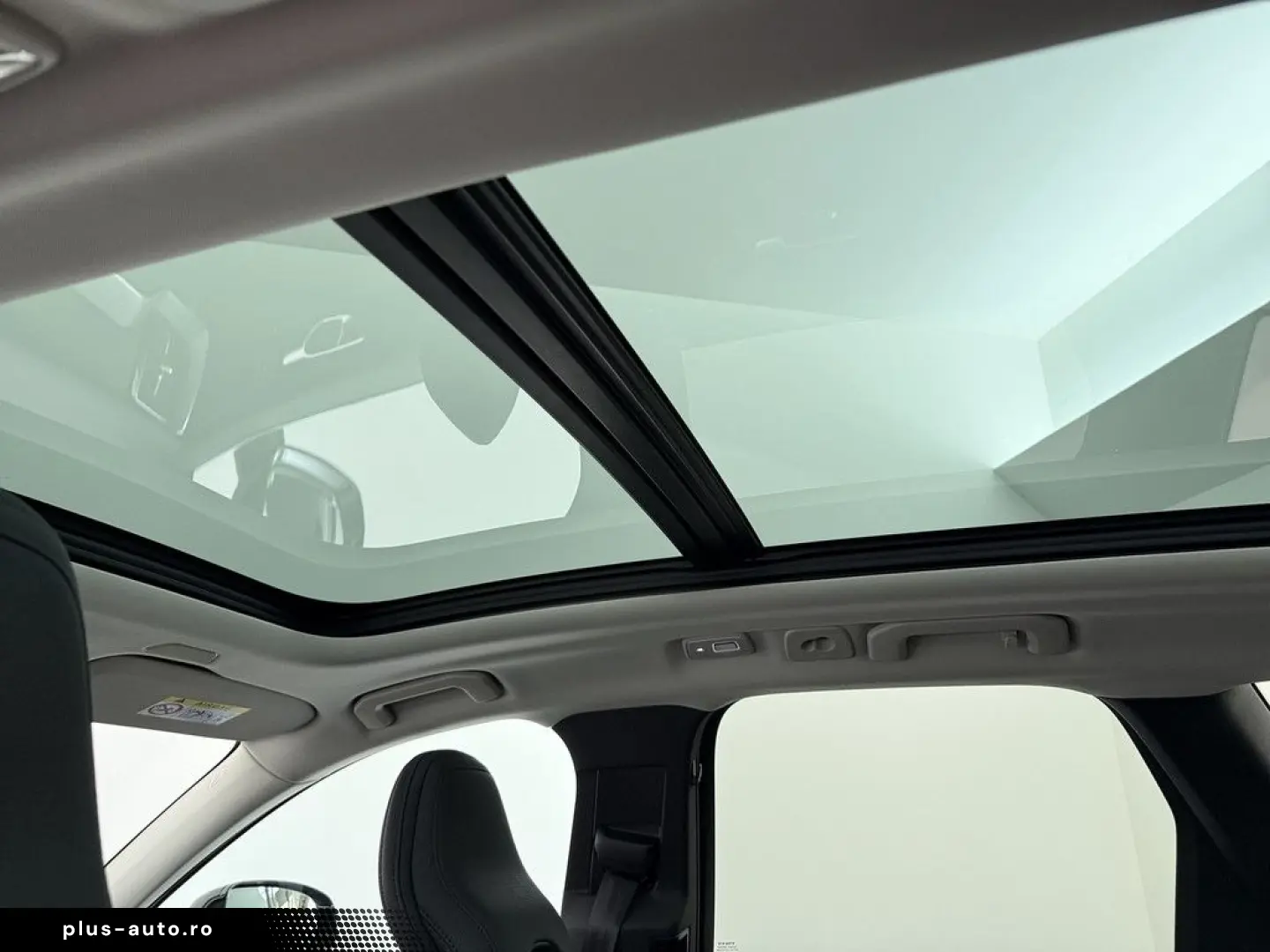 VOLVO XC60 T6 Plus Bright Recharge Plug-In Hybrid AWD