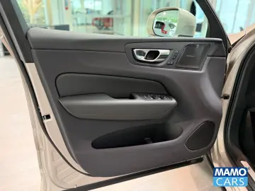 VOLVO XC60 T6 AWD Plus Bright ACC BLIS HUD 360  PANO