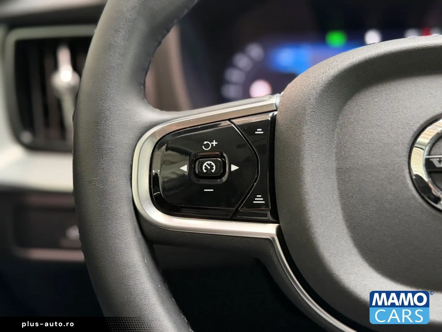 VOLVO XC60 T6 AWD Plus Bright ACC BLIS HUD 360  PANO