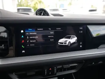 PORSCHE E-Hybrid Coupé SPORTDESIGN-PAKET-INNO-BOSE-22 T