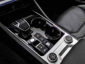 VW TOUAREG R eHYBRID ACC HuD PANO MASSAGE AHK 360