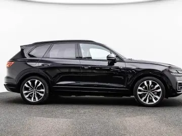 VW TOUAREG R eHYBRID ACC HuD PANO MASSAGE AHK 360