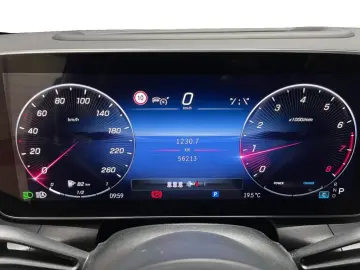 MERCEDES-BENZ GLC 300 4matic AMG AMG MBUX Night HUD Pano SHD