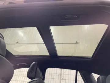 MERCEDES-BENZ GLC 300 4matic AMG AMG MBUX Night HUD Pano SHD