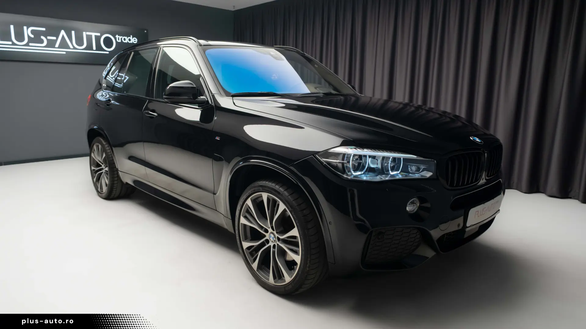 BMW X5  4.0d - 313 cp  M pachet  panoramic  H&K