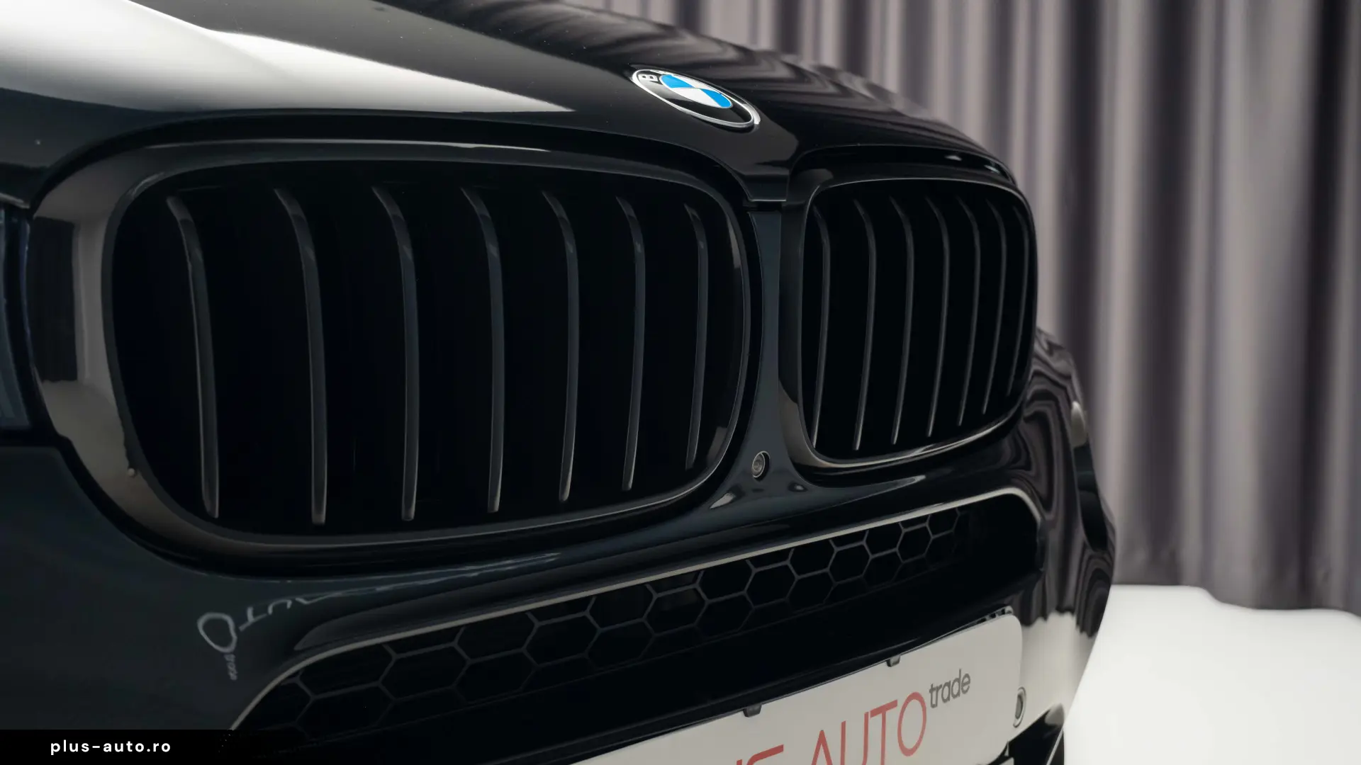 BMW X5  4.0d - 313 cp  M pachet  panoramic  H&K