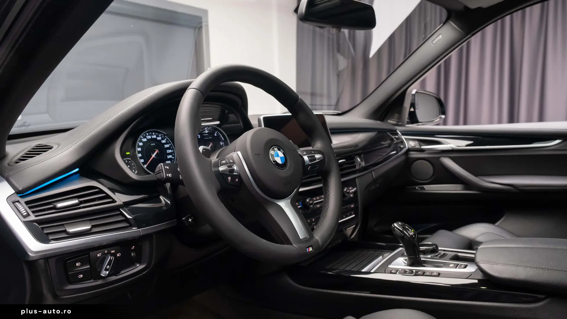 BMW X5  4.0d - 313 cp  M pachet  panoramic  H&K