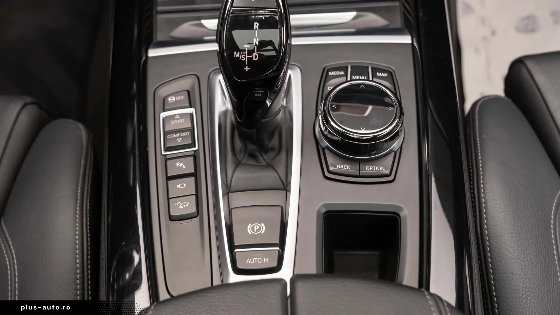 BMW X5  4.0d - 313 cp  M pachet  panoramic  H&K