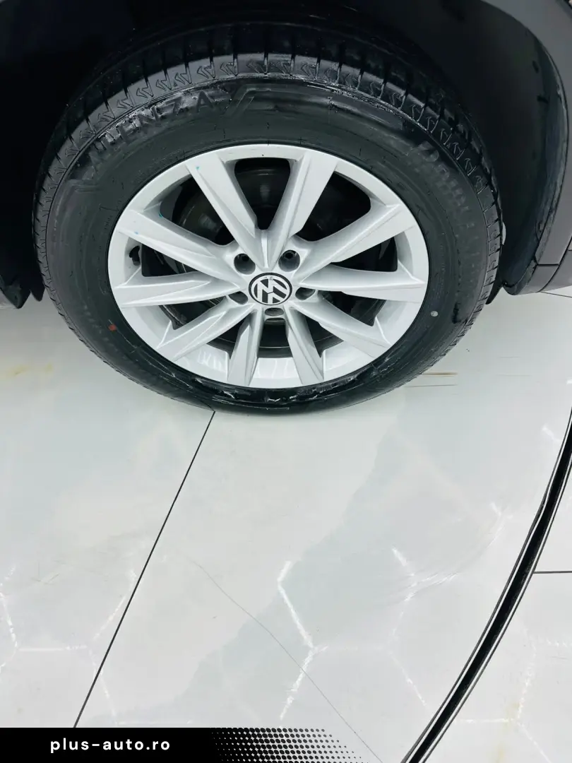 VOLKSWAGEN TIGUAN 2015 2.0D E5 4X4  Garantie 12 Luni Rate Av