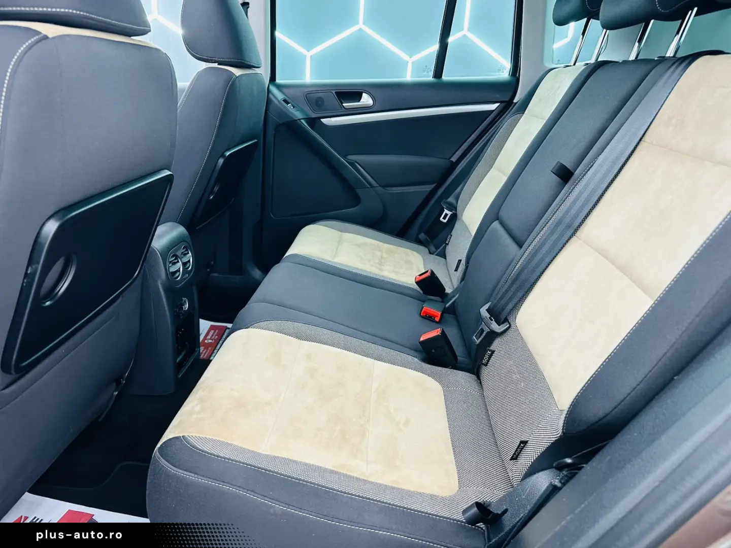 VOLKSWAGEN TIGUAN 2015 2.0D E5 4X4  Garantie 12 Luni Rate Av