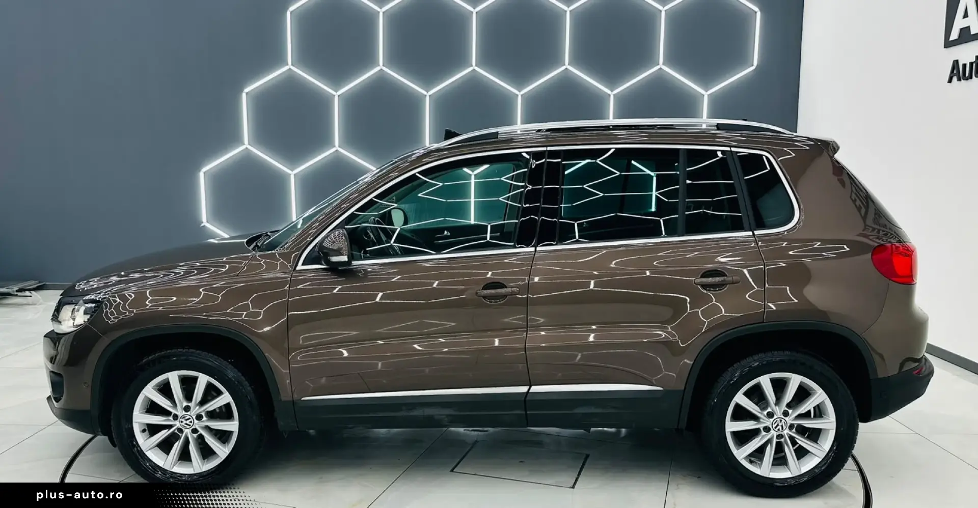 VOLKSWAGEN TIGUAN 2015 2.0D E5 4X4  Garantie 12 Luni Rate Av