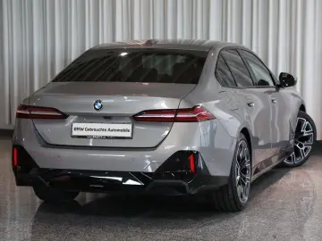 BMW 520d Lim. 20  DrivAss 360  HarmKar AHK