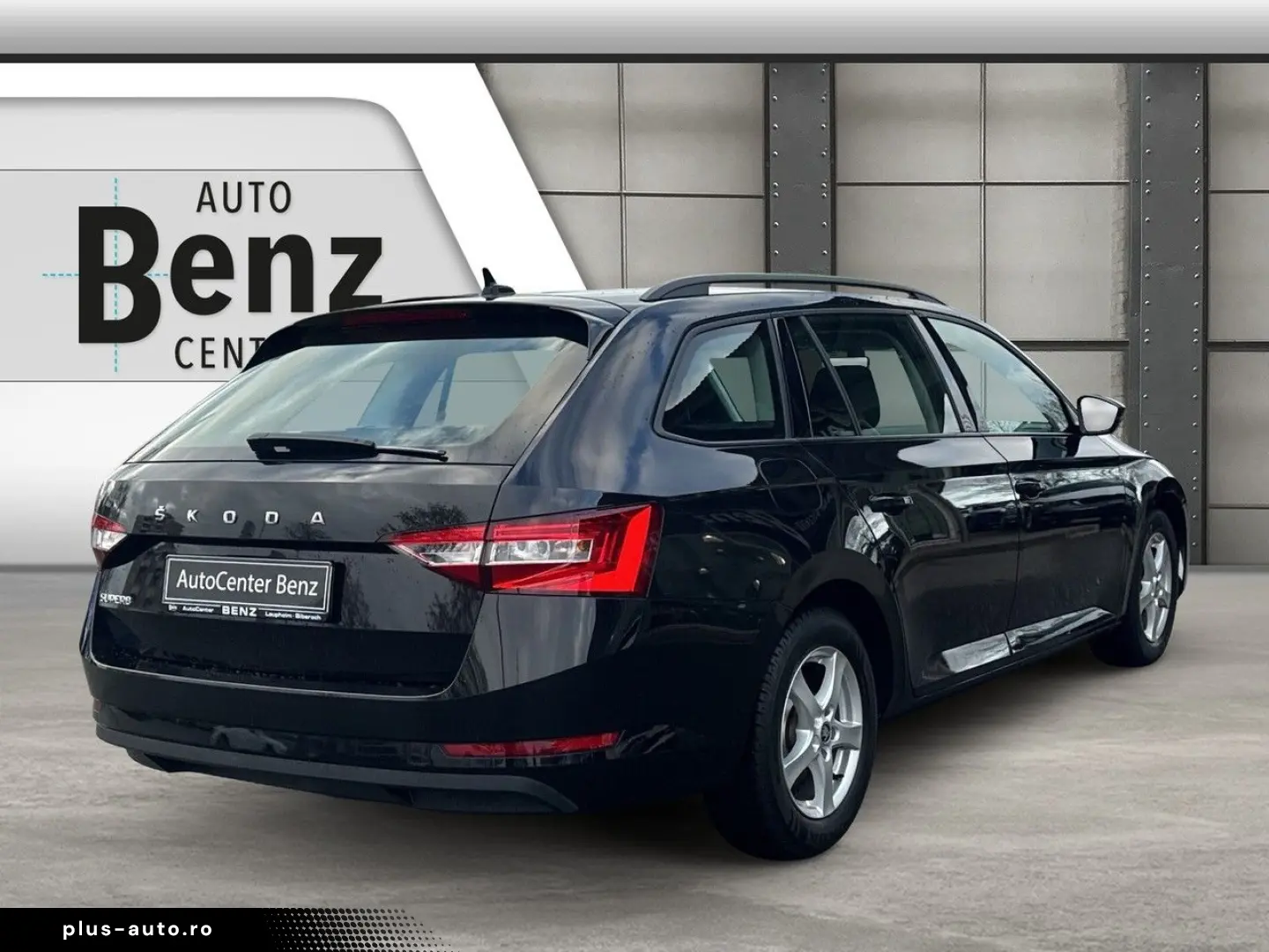 SKODA Superb Combi 2.0 TDI  AHK LED KESSY GRA  Klima