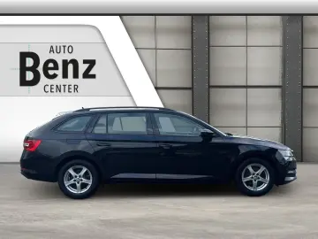 SKODA Superb Combi 2.0 TDI  AHK LED KESSY GRA  Klima
