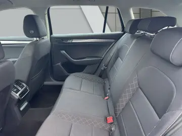 SKODA Superb Combi 2.0 TDI  AHK LED KESSY GRA  Klima