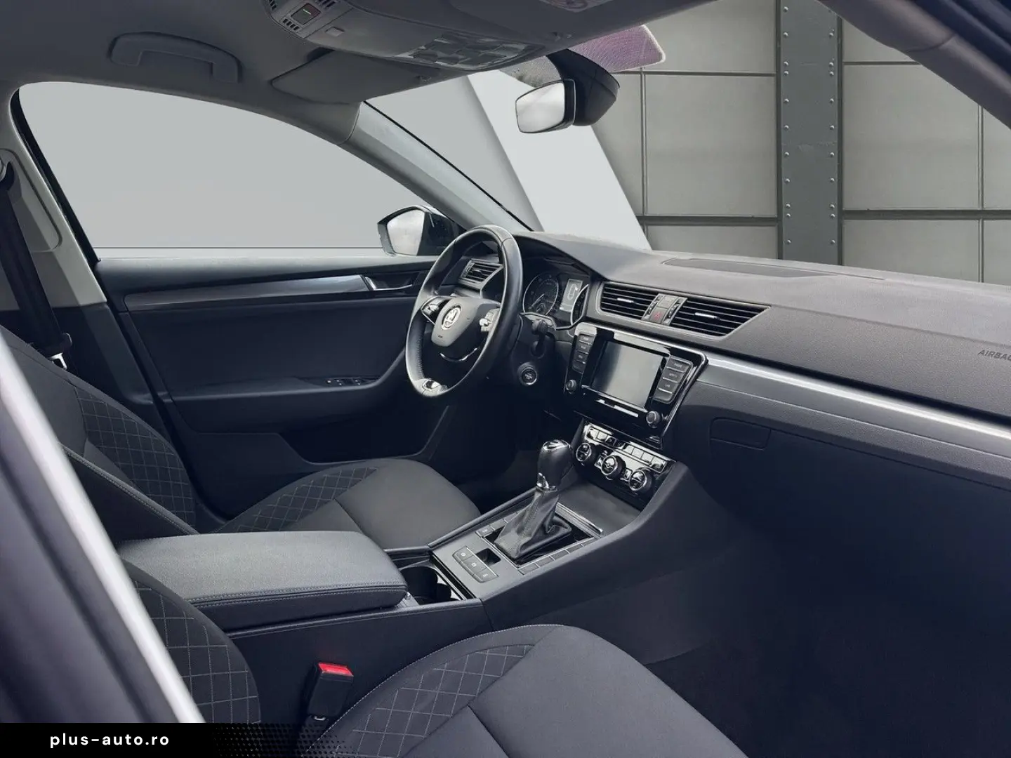SKODA Superb Combi 2.0 TDI  AHK LED KESSY GRA  Klima