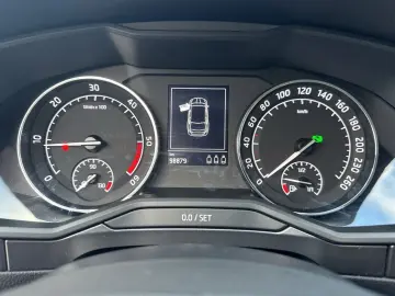 SKODA Superb Combi 2.0 TDI  AHK LED KESSY GRA  Klima