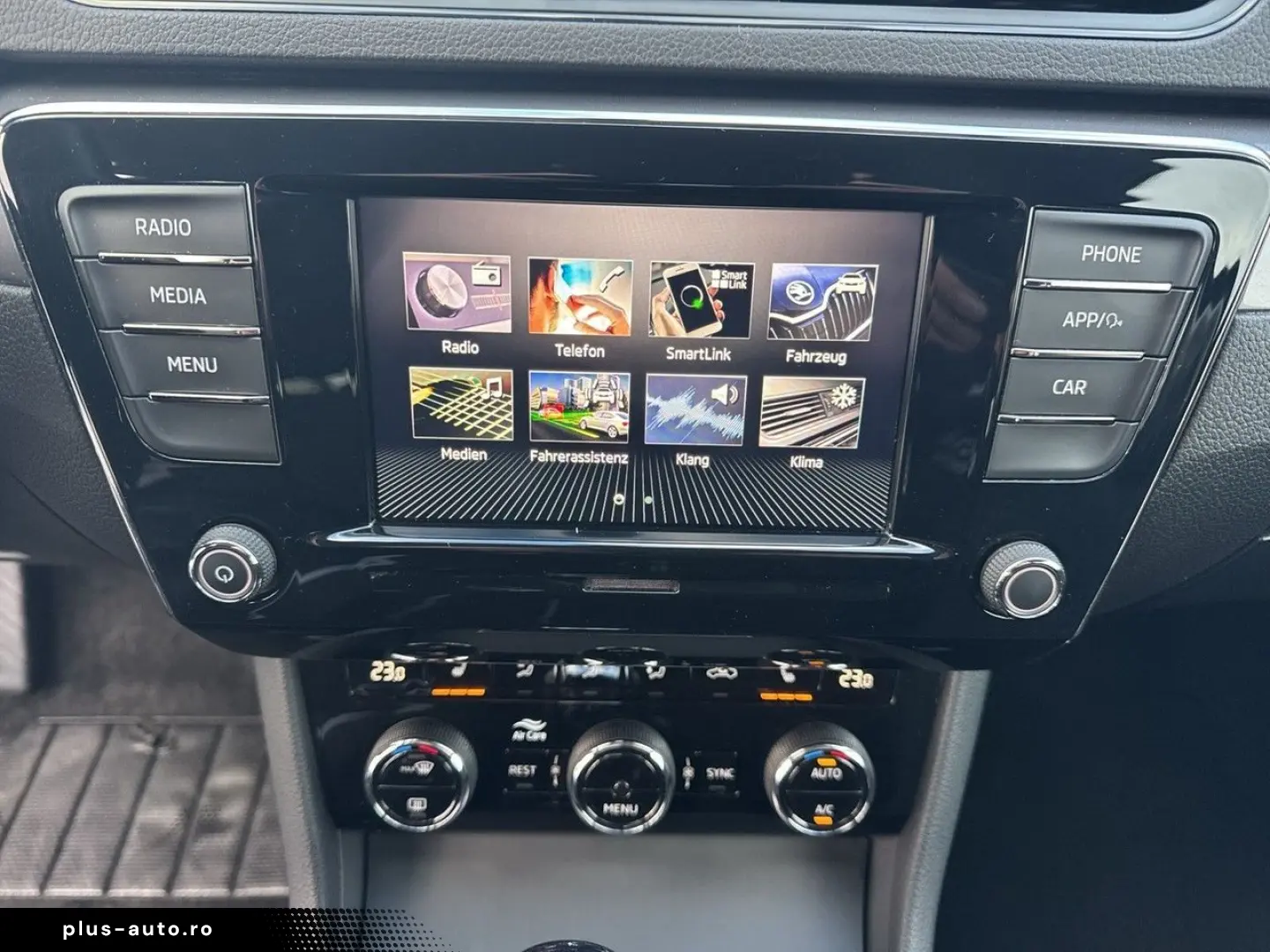 SKODA Superb Combi 2.0 TDI  AHK LED KESSY GRA  Klima