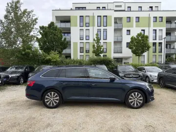 SKODA Superb Combi Ambition DSG ACC PANO-SD LED SPURA.
